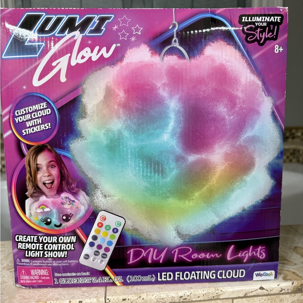 LumiGLOW LED Customizable Floating Cloud Light Set